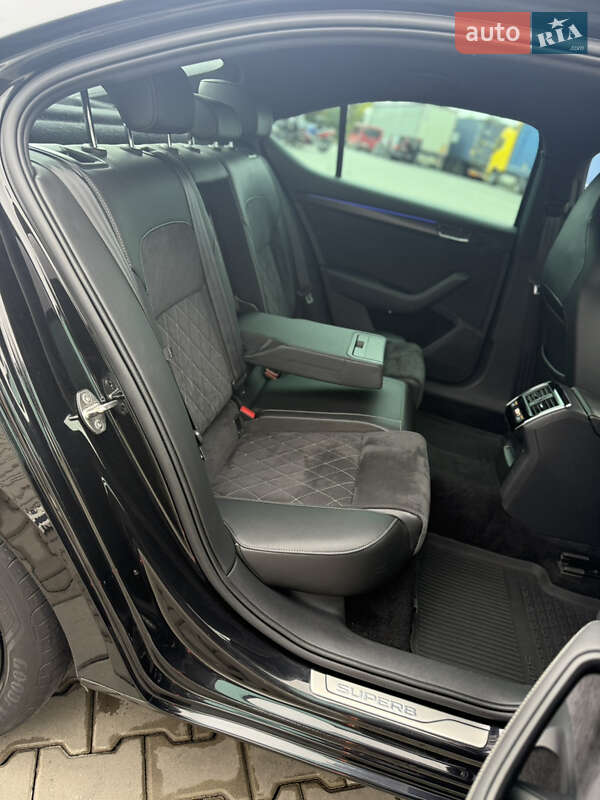 Лифтбек Skoda Superb 2021 в Луцке