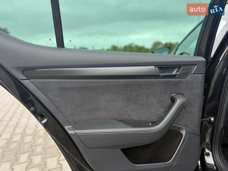 Лифтбек Skoda Superb 2021 в Луцке