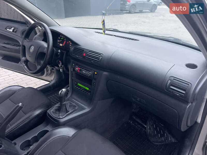 Ліфтбек Skoda Superb 2007 в Рівному