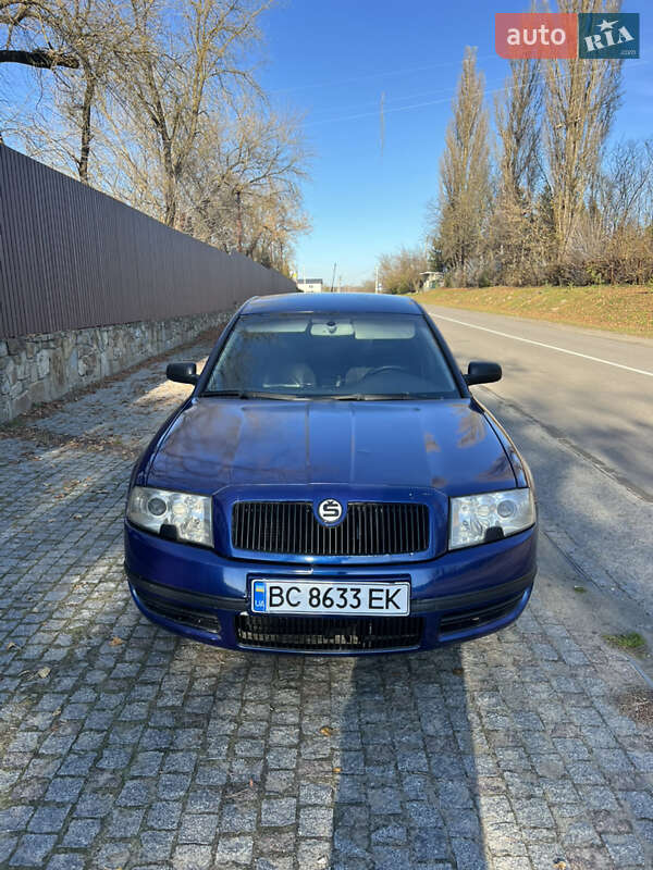 Ліфтбек Skoda Superb 2003 в Львові фото 2 Ліфтбек Skoda Superb 2003 в Львові