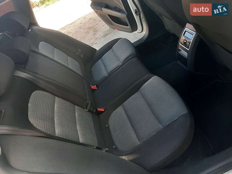 Универсал Skoda Superb 2012 в Киеве