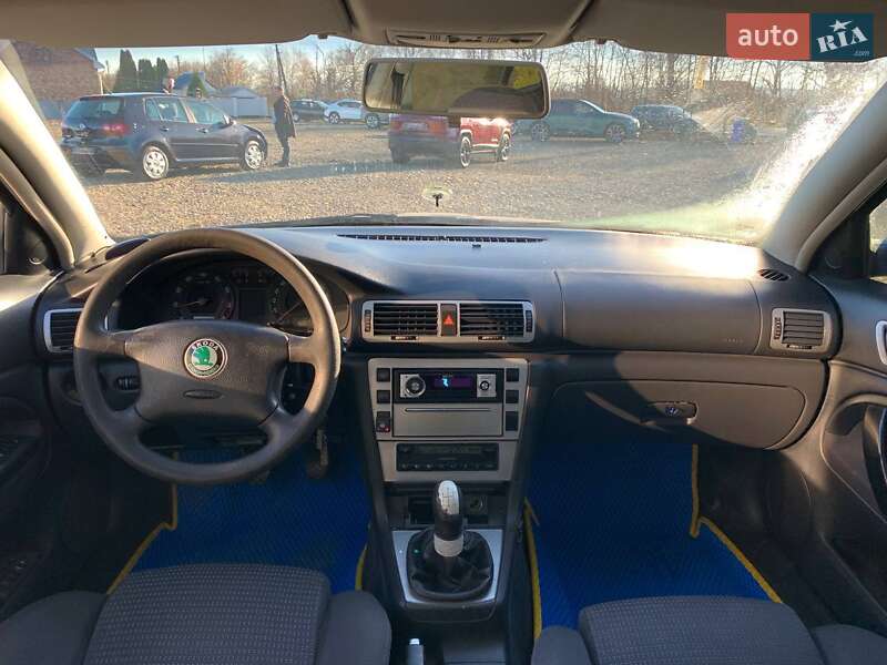 Лифтбек Skoda Superb 2005 в Коломые