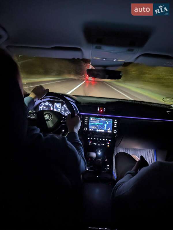 Універсал Skoda Superb 2017 в Львові фото 15 Універсал Skoda Superb 2017 в Львові