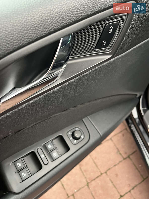 Універсал Skoda Superb 2014 в Стрию