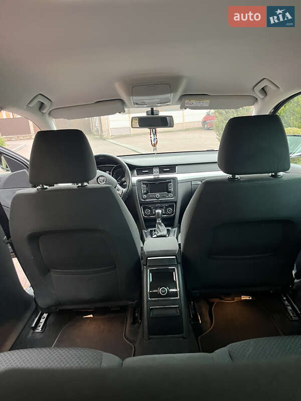 Універсал Skoda Superb 2014 в Стрию