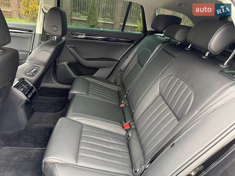 Універсал Skoda Superb 2021 в Сваляві