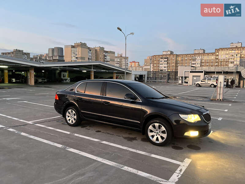 Лифтбек Skoda Superb 2011 в Киеве фото 3 Лифтбек Skoda Superb 2011 в Киеве