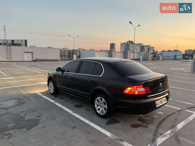 Лифтбек Skoda Superb 2011 в Киеве фото 4 Лифтбек Skoda Superb 2011 в Киеве