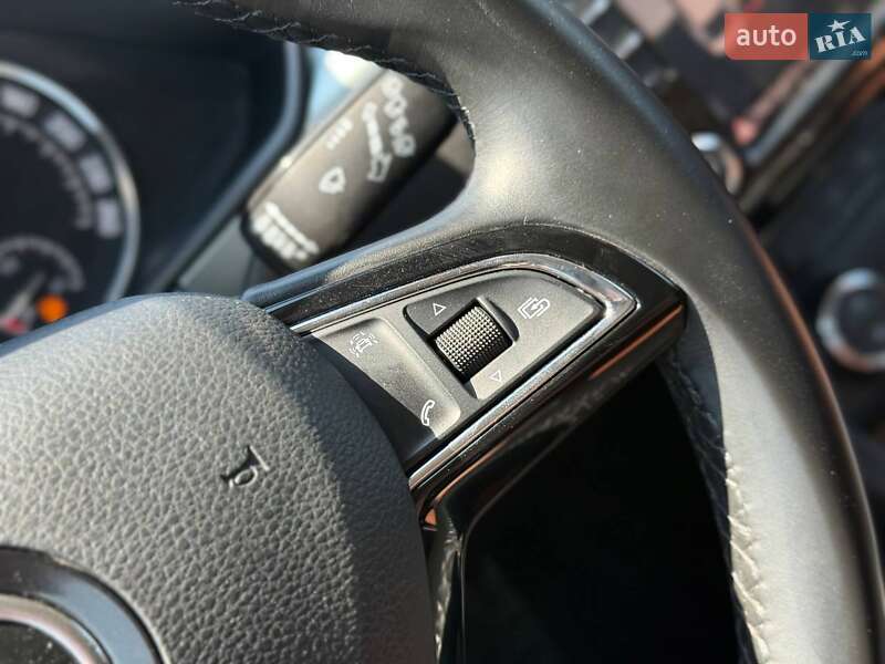 Лифтбек Skoda Superb 2015 в Кривом Роге фото 39 Лифтбек Skoda Superb 2015 в Кривом Роге