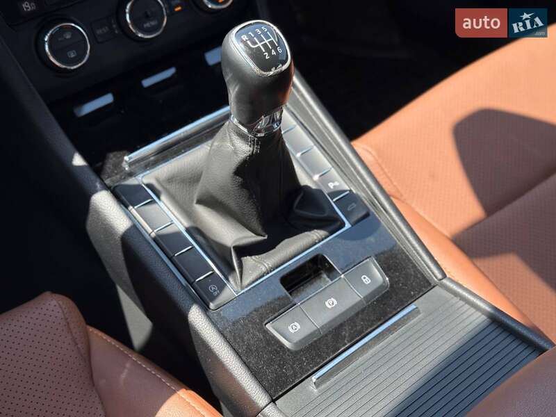 Лифтбек Skoda Superb 2015 в Кривом Роге фото 46 Лифтбек Skoda Superb 2015 в Кривом Роге