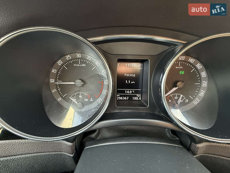 Універсал Skoda Superb 2013 в Києві фото 16 Універсал Skoda Superb 2013 в Києві