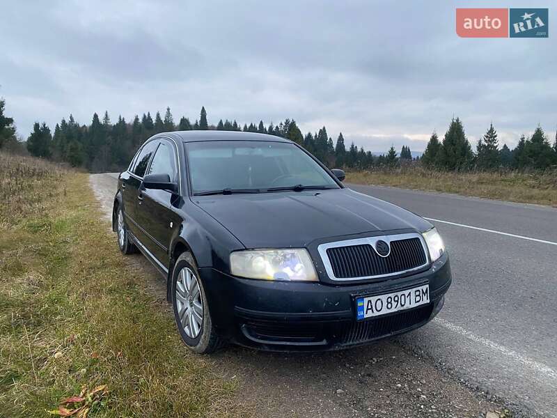 Ліфтбек Skoda Superb 2003 в Турці