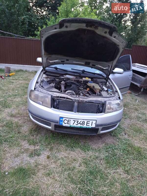 Лифтбек Skoda Superb 2003 в Герце