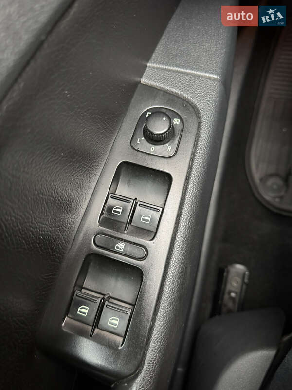 Універсал Skoda Superb 2014 в Одесі фото 13 Універсал Skoda Superb 2014 в Одесі