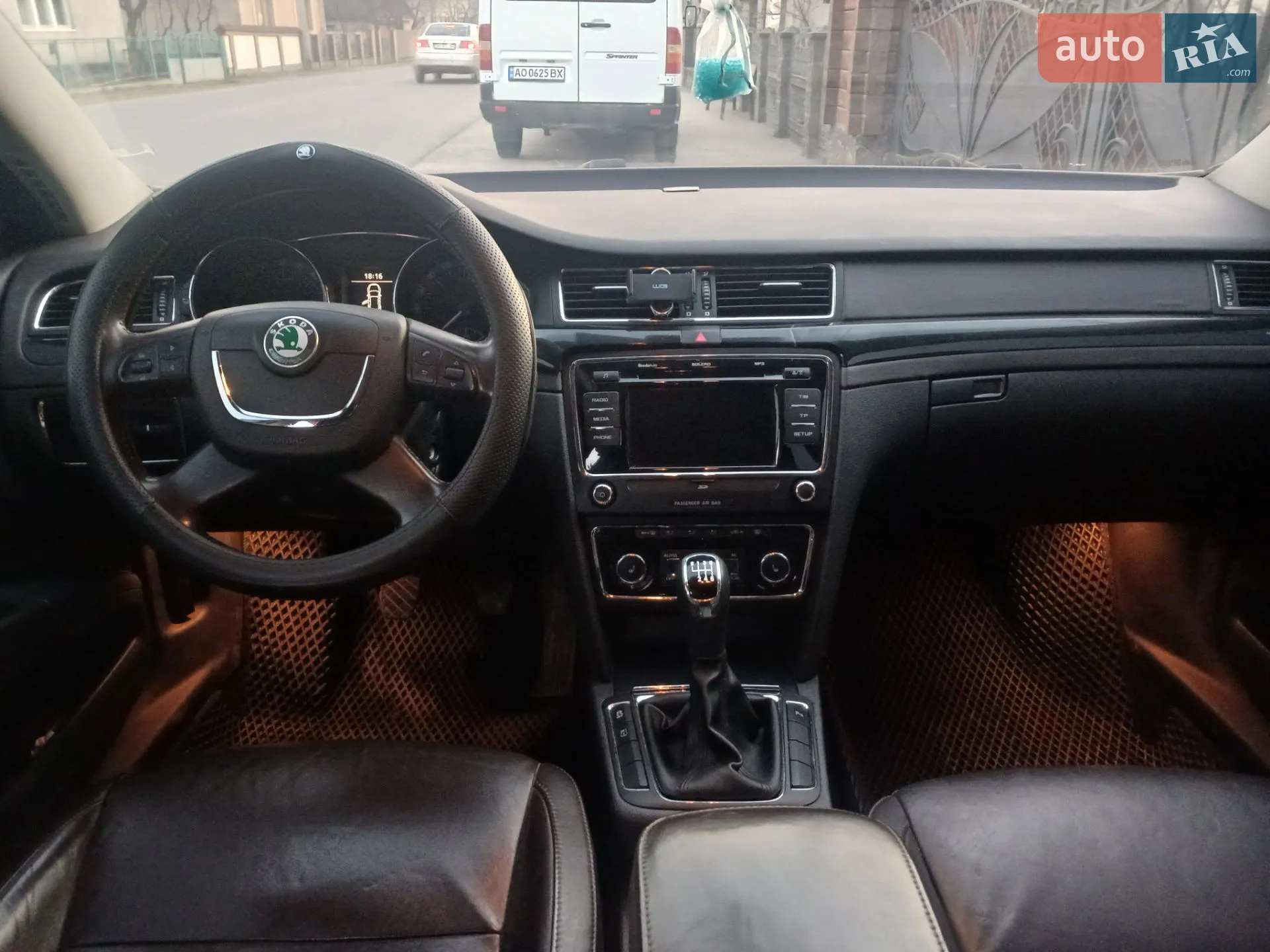 2012 Skoda Superb - мініатюра 2