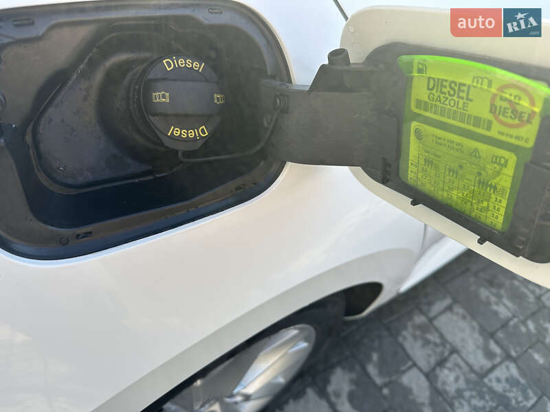 Універсал Skoda Superb 2016 в Івано-Франківську