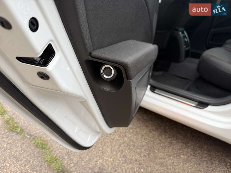 Універсал Skoda Superb 2014 в Києві