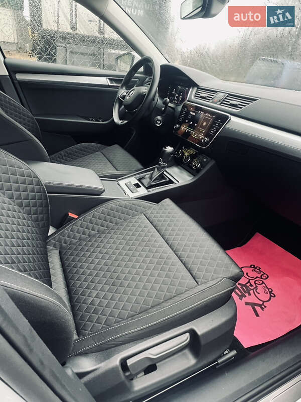 Универсал Skoda Superb 2021 в Луцке