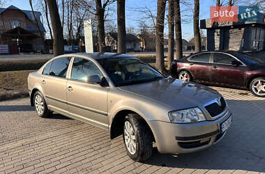 Лифтбек Skoda Superb 2006 в Богородчанах