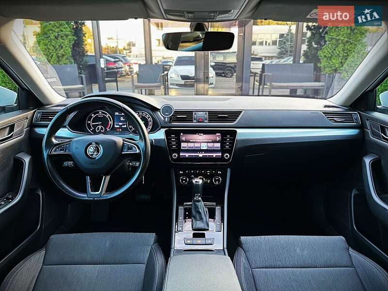 Ліфтбек Skoda Superb 2019 в Києві