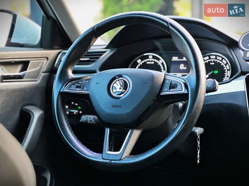 Ліфтбек Skoda Superb 2019 в Києві