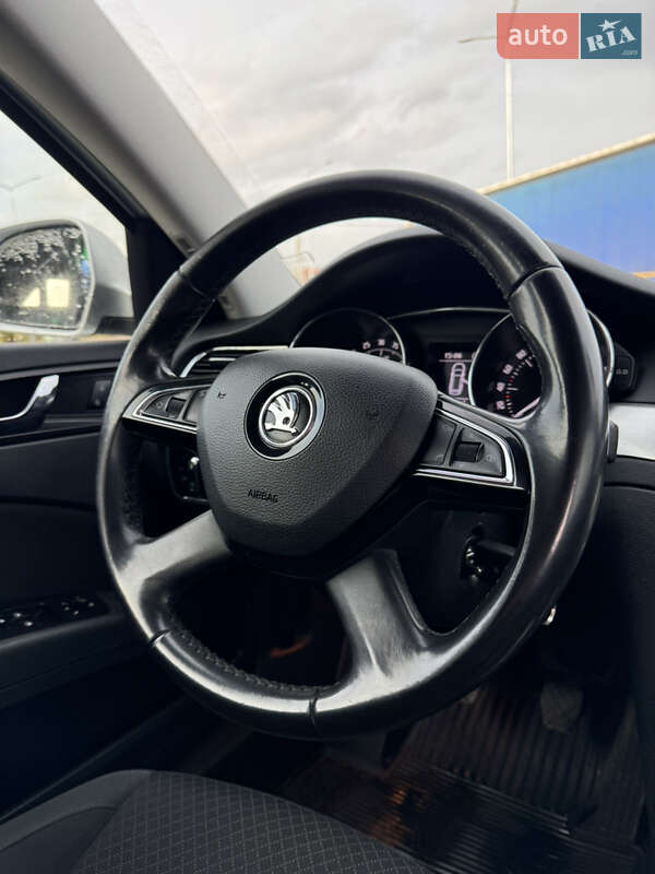 Универсал Skoda Superb 2014 в Львове фото 13 Универсал Skoda Superb 2014 в Львове