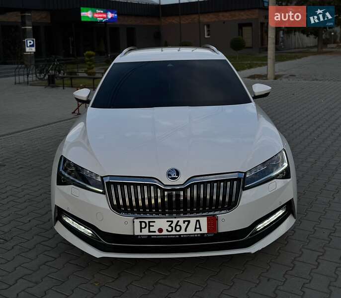Універсал Skoda Superb 2020 в Виноградові