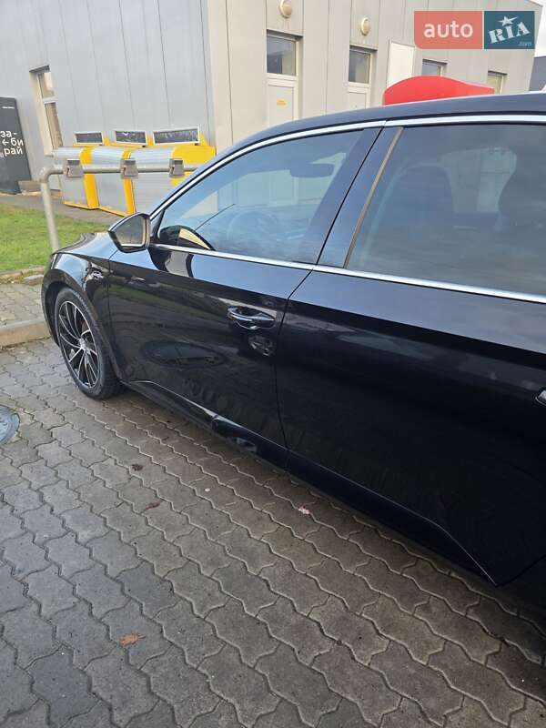 Лифтбек Skoda Superb 2016 в Мукачево