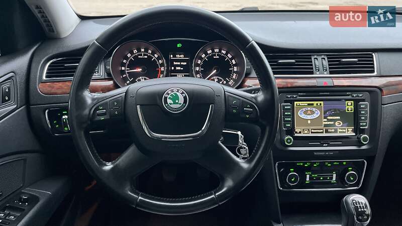 Лифтбек Skoda Superb 2012 в Николаеве