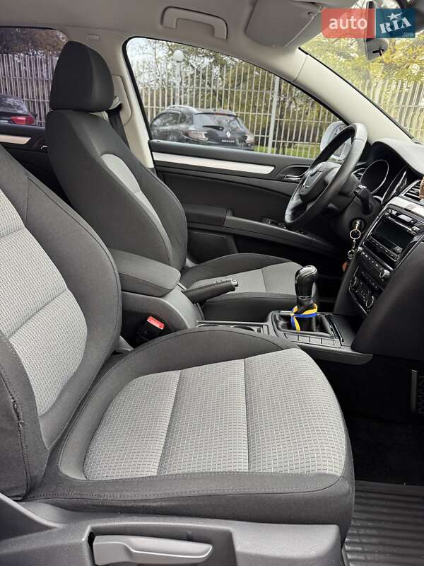 Лифтбек Skoda Superb 2012 в Одессе