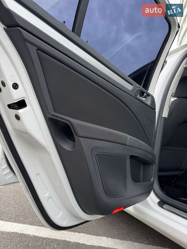 Лифтбек Skoda Superb 2012 в Одессе