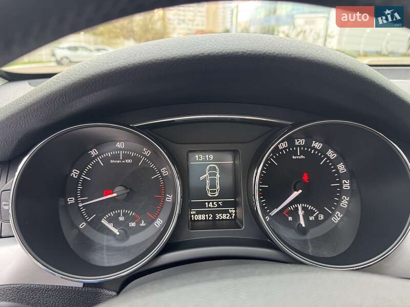 Лифтбек Skoda Superb 2012 в Одессе