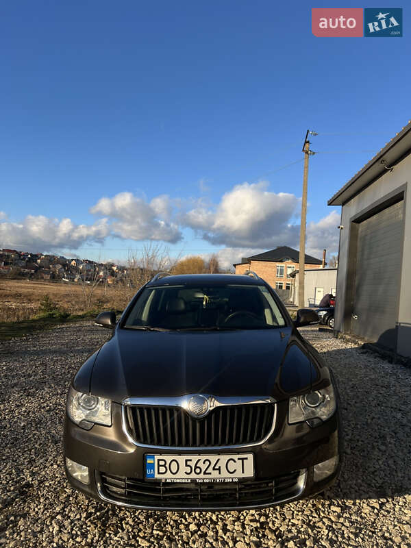 Универсал Skoda Superb 2011 в Тернополе