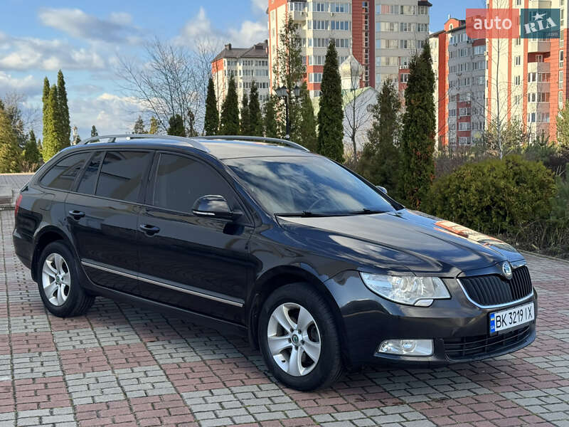 Универсал Skoda Superb 2012 в Вараше фото 10 Универсал Skoda Superb 2012 в Вараше