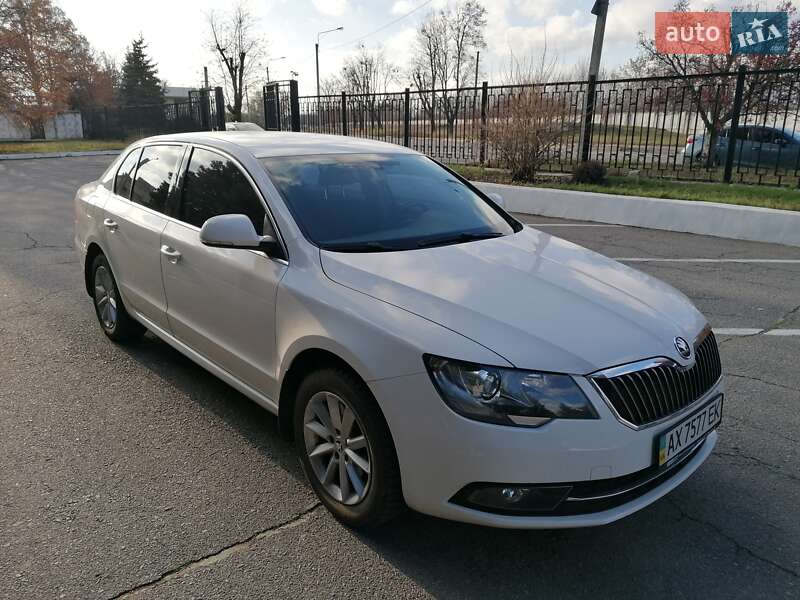 Лифтбек Skoda Superb 2013 в Харькове