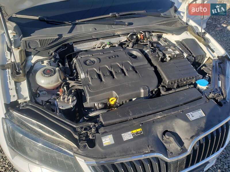 Універсал Skoda Superb 2018 в Мукачевому