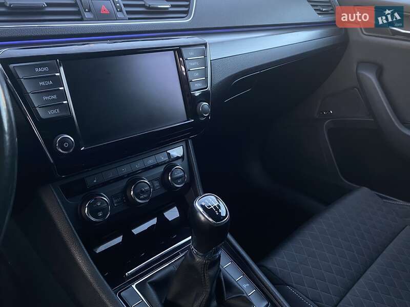 Ліфтбек Skoda Superb 2017 в Ужгороді