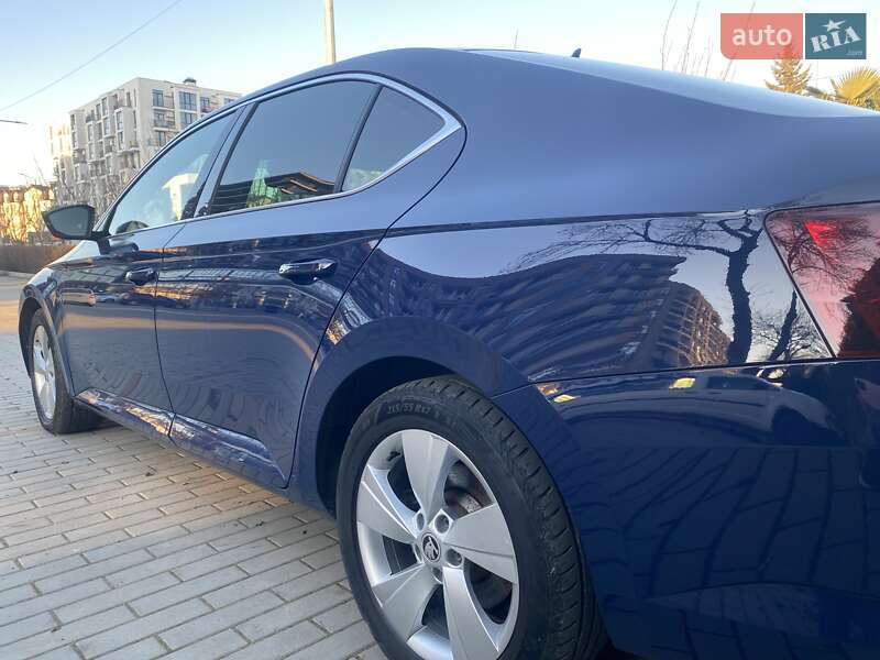 Ліфтбек Skoda Superb 2017 в Ужгороді