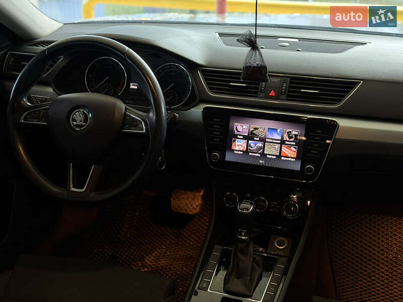 Універсал Skoda Superb 2018 в Івано-Франківську