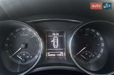 Лифтбек Skoda Superb 2013 в Львове