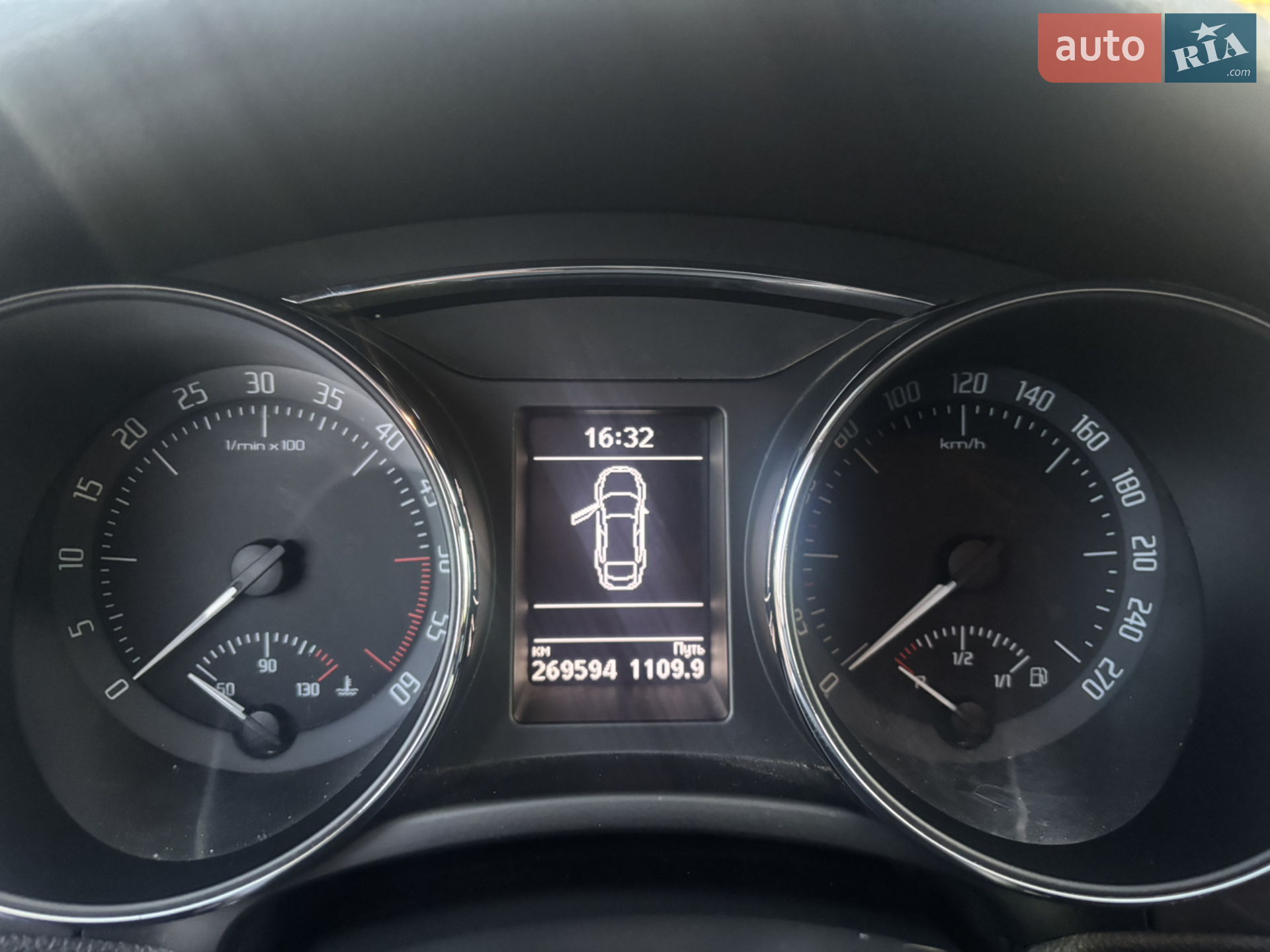 2013 Skoda Superb - мініатюра 12