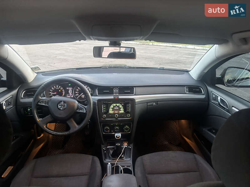 Ліфтбек Skoda Superb 2013 в Львові