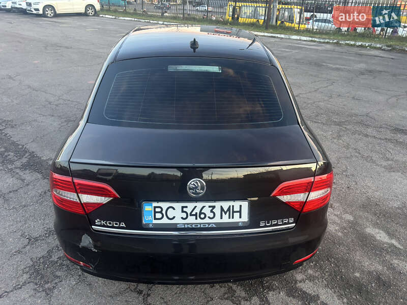 Ліфтбек Skoda Superb 2013 в Львові