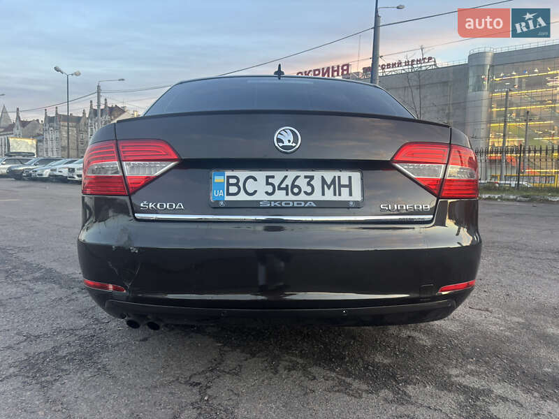Ліфтбек Skoda Superb 2013 в Львові