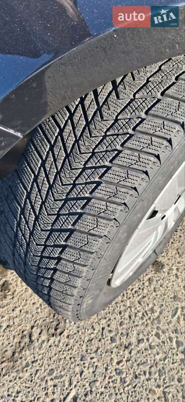 Універсал Skoda Superb 2011 в Калуші