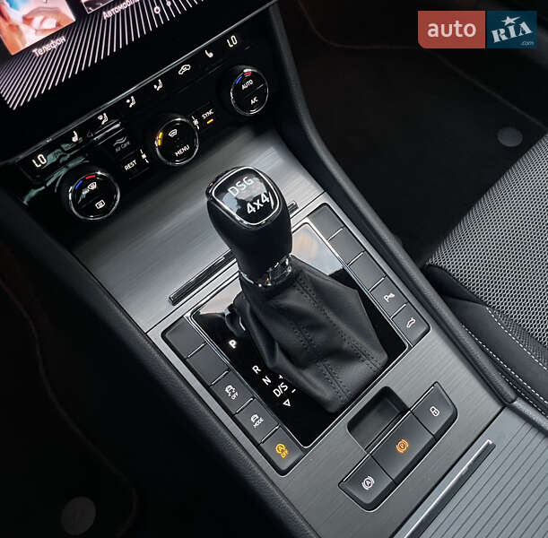 Универсал Skoda Superb 2020 в Мукачево