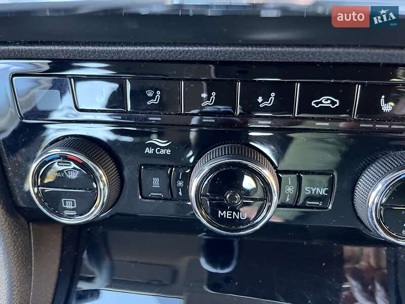 Універсал Skoda Superb 2018 в Золочеві