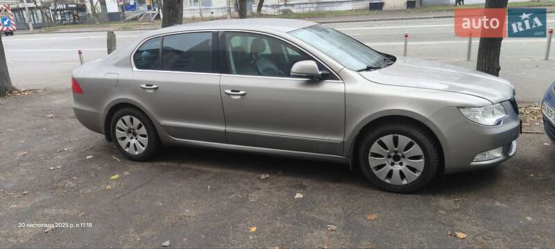 Ліфтбек Skoda Superb 2010 в Києві