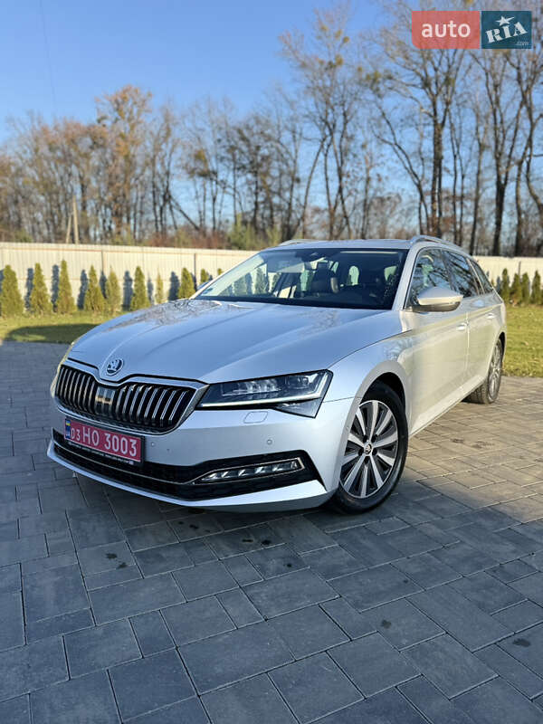 Універсал Skoda Superb 2023 в Луцьку