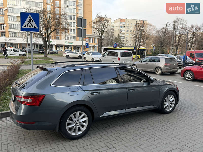 Універсал Skoda Superb 2015 в Львові
